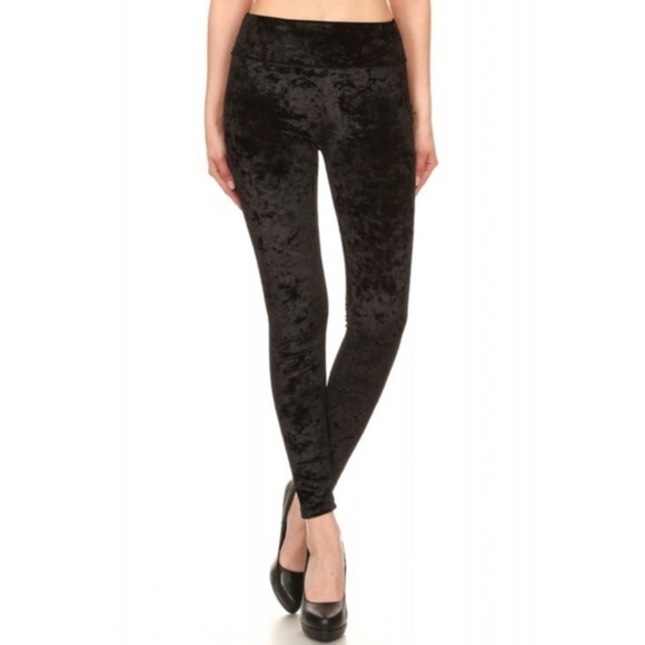 Gorgeous Solid Crushed Black Velvet Leggings - Picture 1 of 4